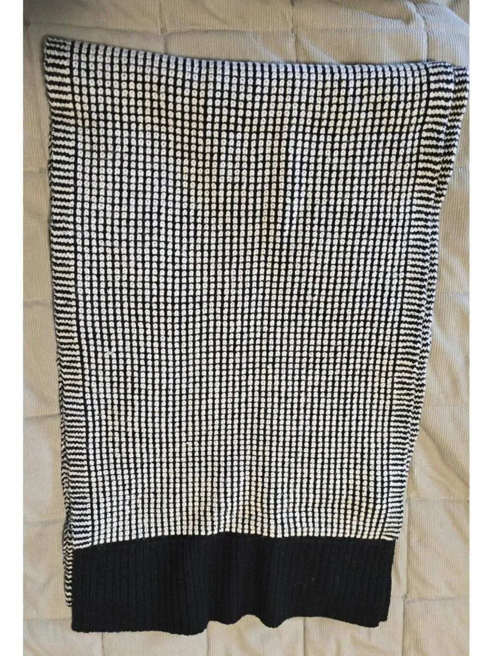 Eileen Fisher Black & White Merino Wool Knit Scarf old money classic academia